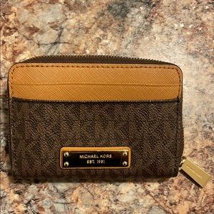 New (Used) Michael Kors Card/Coin Holder